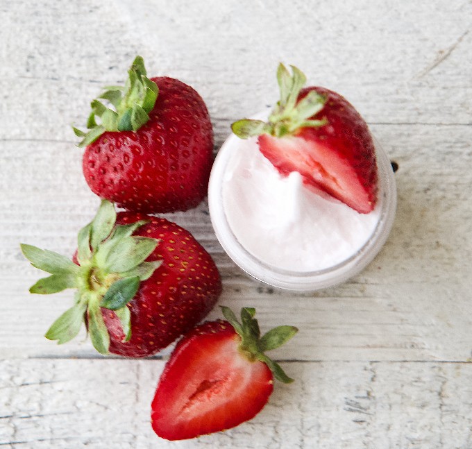 Strawberry Smoothie Creamy Facial Cleanser
